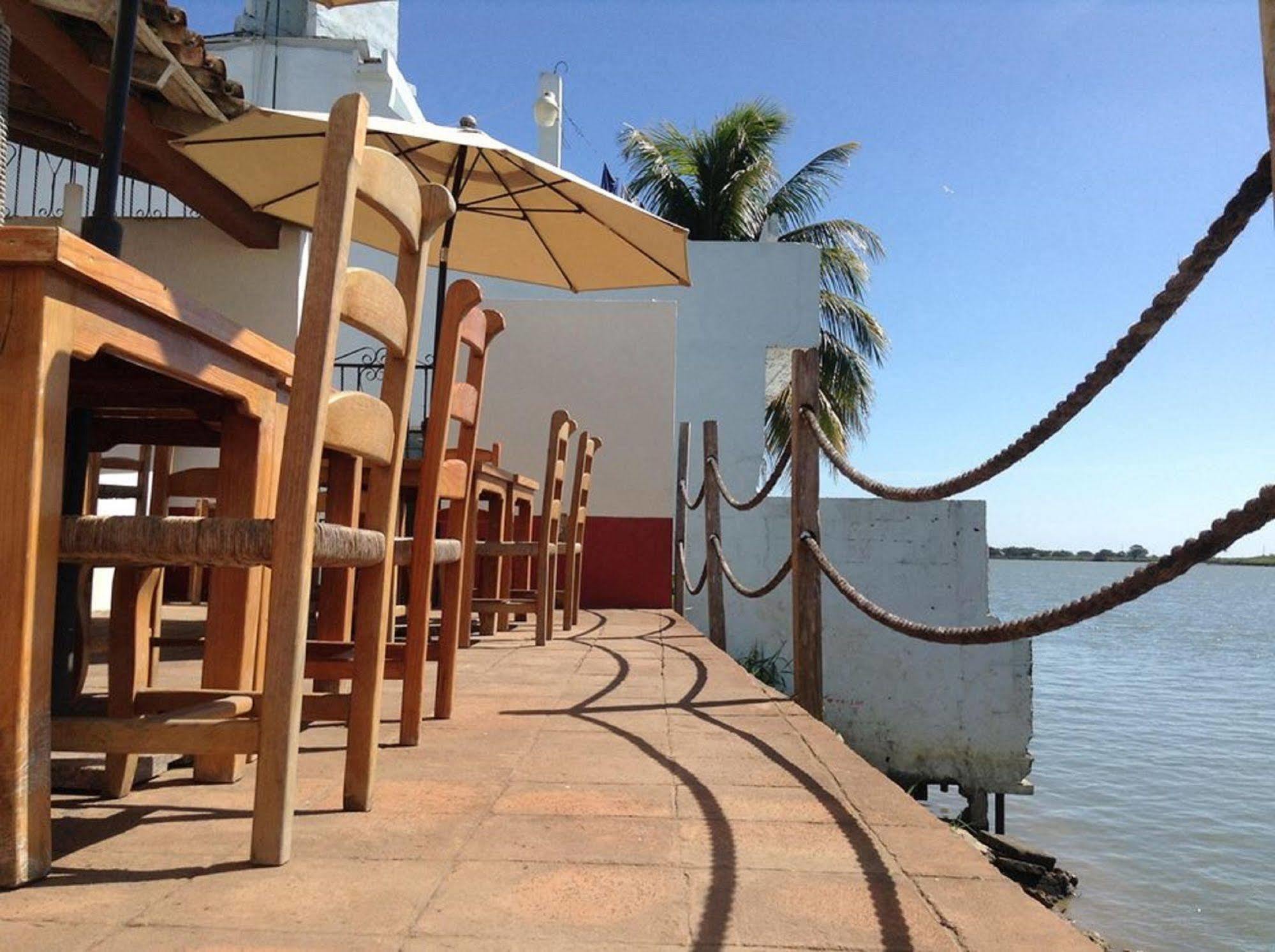 Casa Del Rio Hotel Tlacotalpan Bagian luar foto